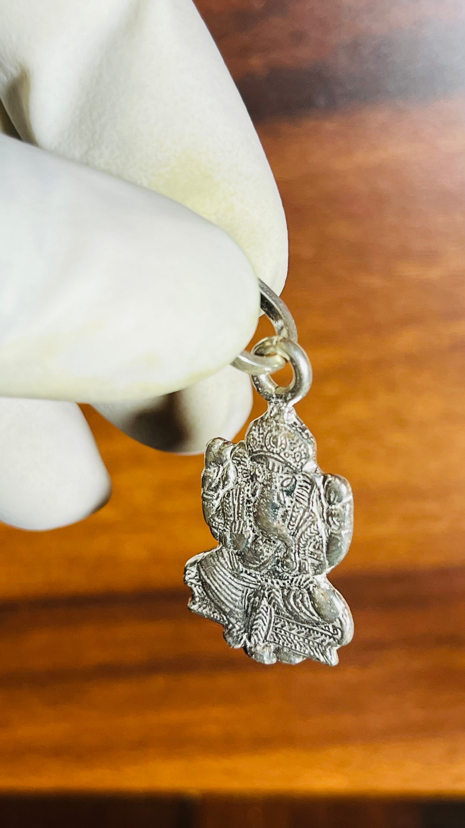 🙏 Ganpati Bappa Miniature Pendant – 925 Pure Silver | Daily Wear Edition