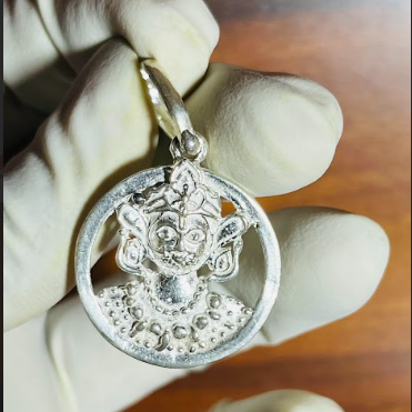 🌟 Khatu Shyam Ji Round Pendant – Pure Silver | Divine Face in Circular Frame