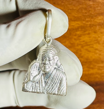 🕊️ Sai Baba Blessing Pendant – Pure Silver | Sacred Symbol of Shraddha & Saburi