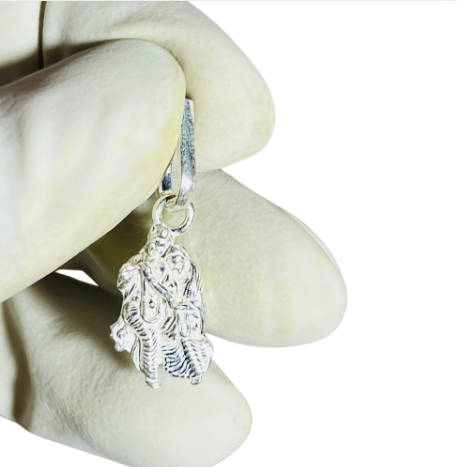 . 💞 Radha Krishna Miniature Pendant – 925 Pure Silver | Compact Devotional Charm