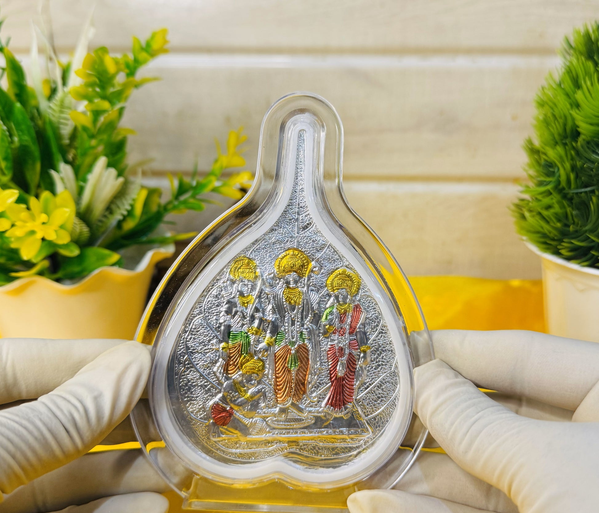 999 Silver Shree Ram Darbar Paan-Shaped Frame – Encased in Crystal